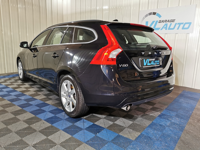 Volvo V60 D3 136CH START&STOP SUMMUM GEARTRONIC d’occasion